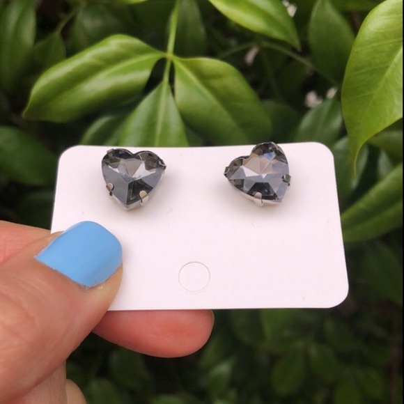 Black Diamond Crystal Heart Earrings - Picture 4 of 4